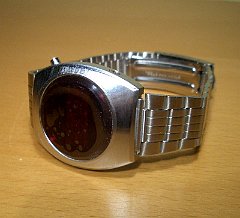 Commodore_Wristwatch_31